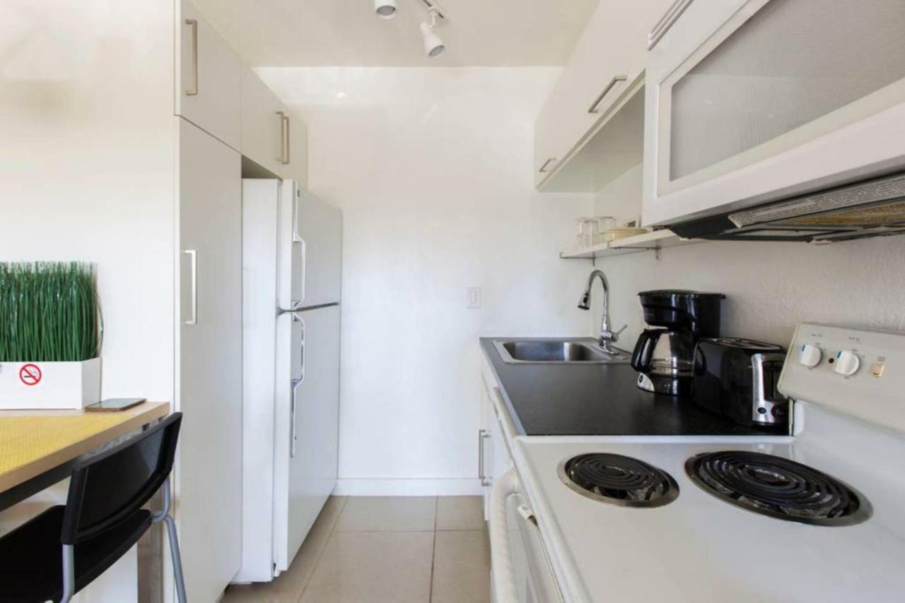 Lambert Family Beach Apartments - Unit 1 Fort Lauderdale Eksteriør bilde